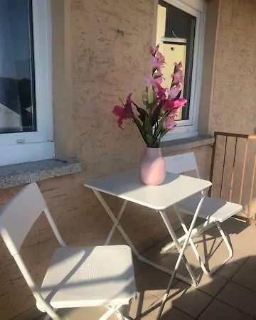 Monteur Rodenbach Apartment *